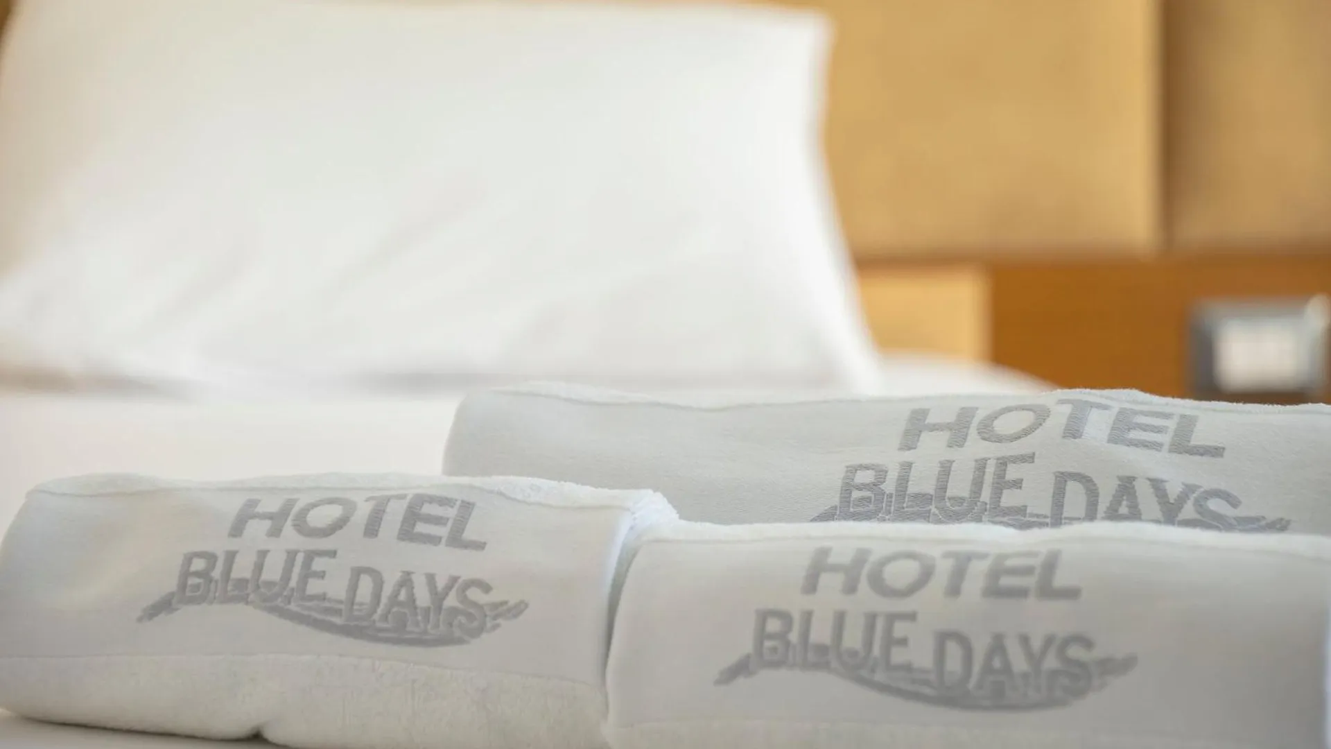 Hotel Blue Days Borsh 3*,